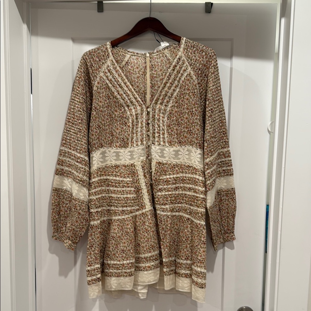 Veronica Beard Tan Graphic Long Sleeve Tunic